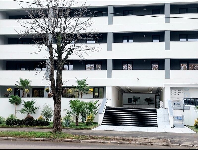 Militari, bloc nou finalizat, 2 balcoane, 72 mp, etaj 1, bucatarie 10 mp, metrou